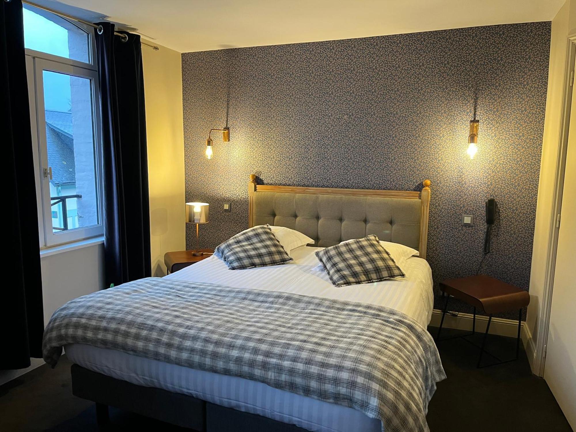 The Originals Boutique, Hotel La Colonne De Bronze, Saint-Valery-Sur-Somme Bagian luar foto