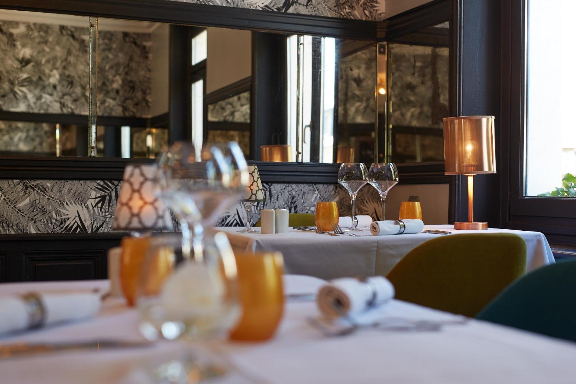 The Originals Boutique, Hotel La Colonne De Bronze, Saint-Valery-Sur-Somme Bagian luar foto