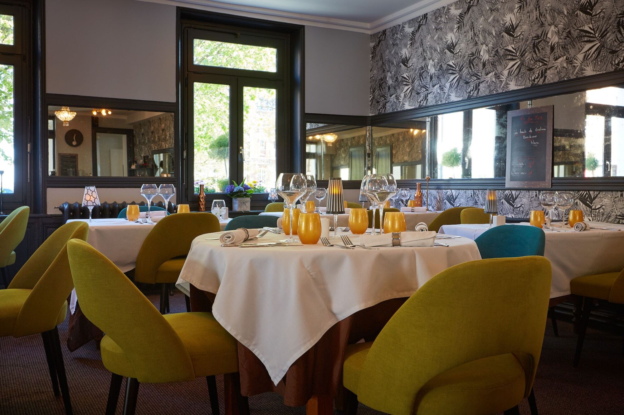 The Originals Boutique, Hotel La Colonne De Bronze, Saint-Valery-Sur-Somme Bagian luar foto